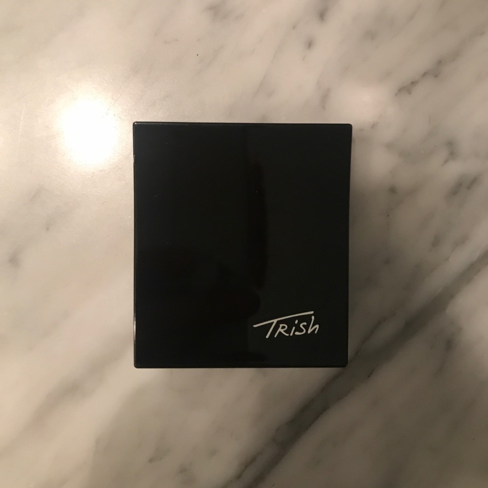 *Private Listing* Trish McEvoy Dbl Decker Compact